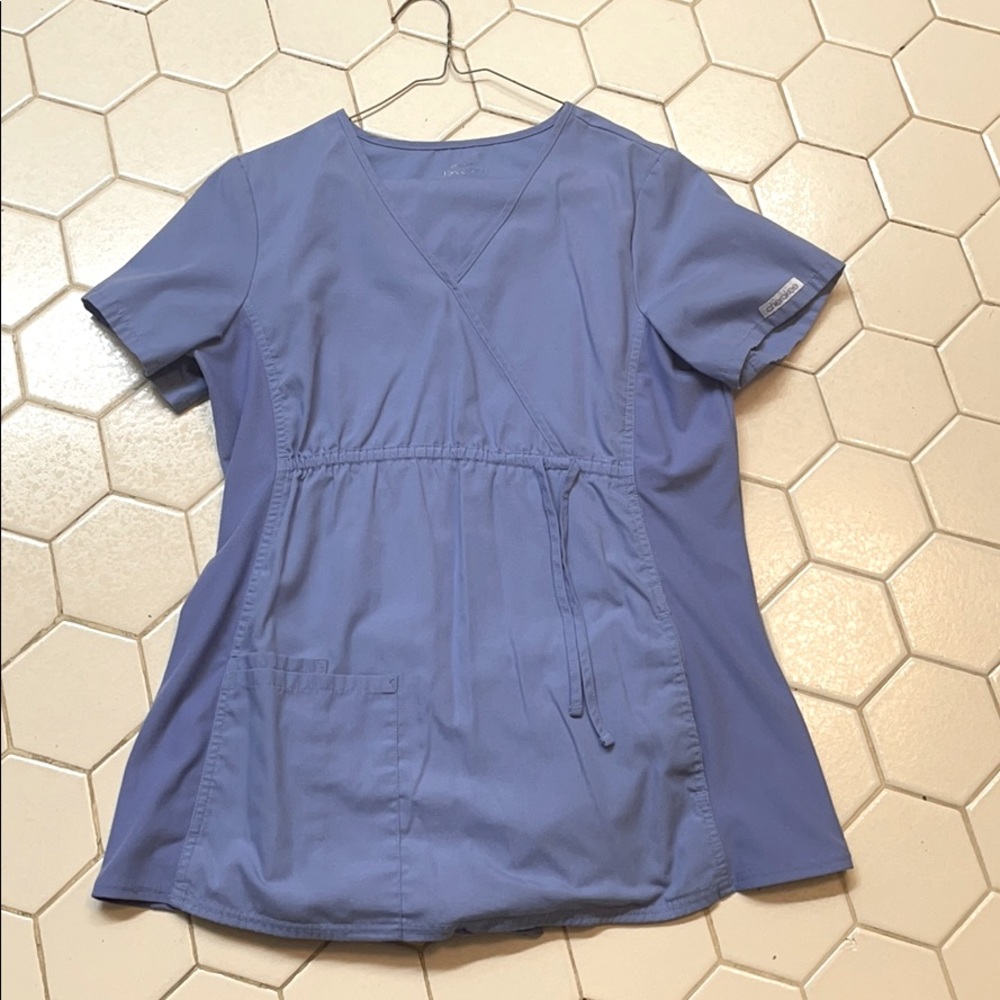 Cherokee maternity scrub set. Small. Ceil Blue.
